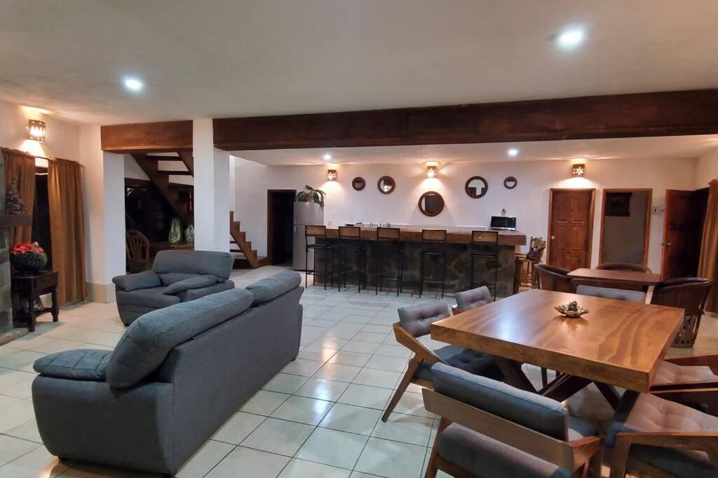 Villa Fantasia A 15 Min A Pie De Cascada 马萨米特拉 外观 照片